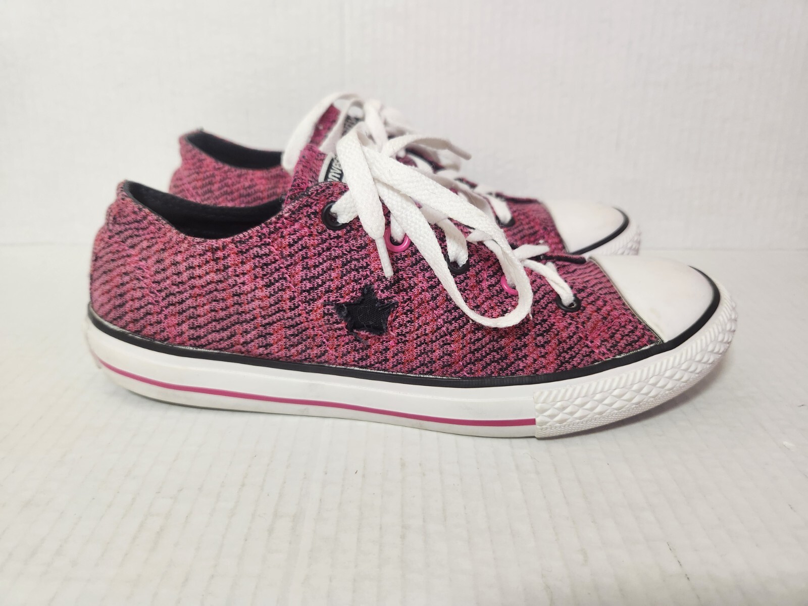 Converse Chuck Taylor All Star Womens Size 6 Pink Athletic Shoes Sneakers