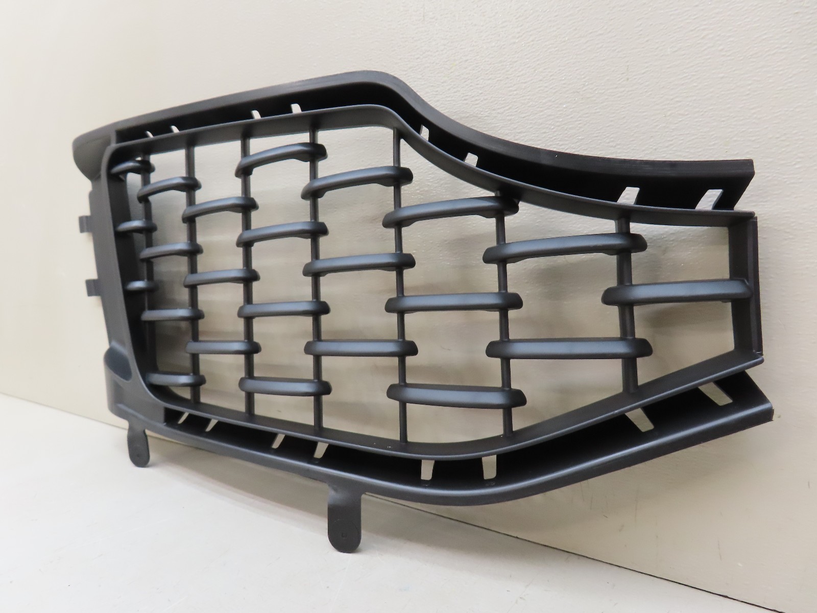 Maserati Levante 2017-2024 FRONT+RIGHT+LOWER Grille P/N 670041952