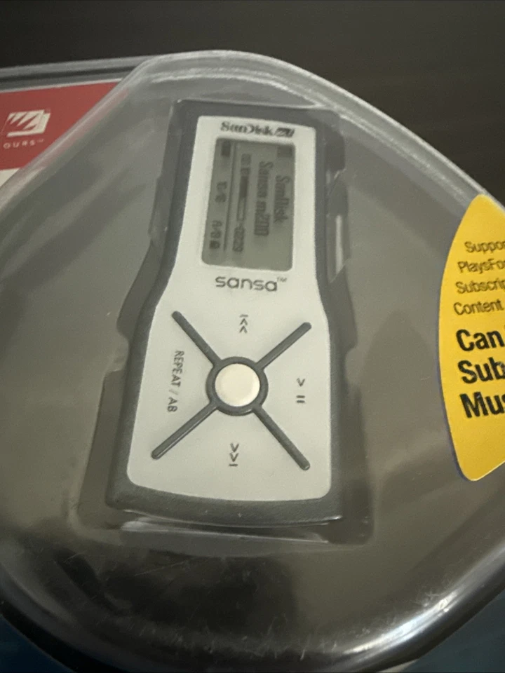 SANDISK SANSA m260 MP3 Music Player 4GB Blue (FACTORY SEALED) - Image 3 of 4