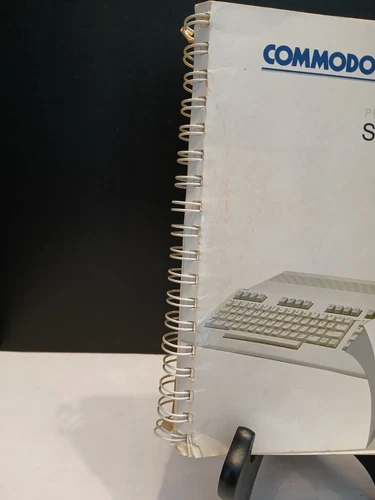 COMMODORE 128 PERSONAL COMPUTER SYSTEM GUIDE SPIRAL BOUND 400 PAGES.