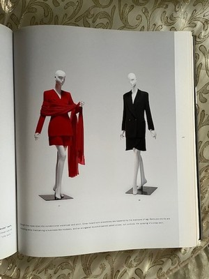 Giorgio Armani Guggenheim Museum exhibition catalog 10.5x12