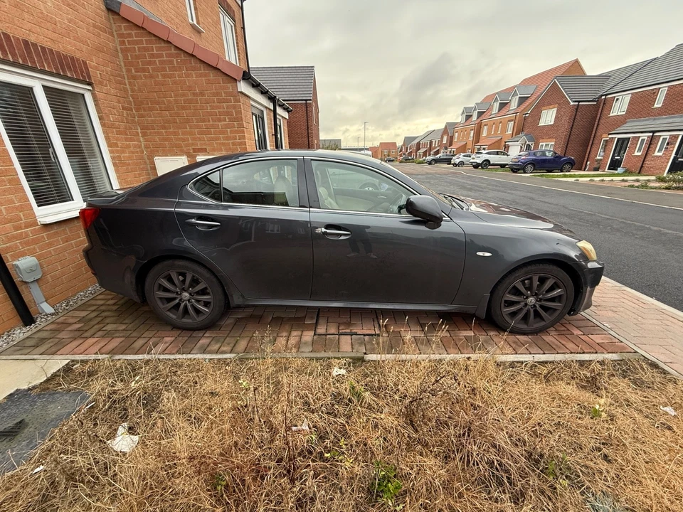 Lexus IS 2007 Petrol Saloon 250 RWD II _E2_ 2499cc 153KW 208HP 4GR-FSE - Image 3 of 4