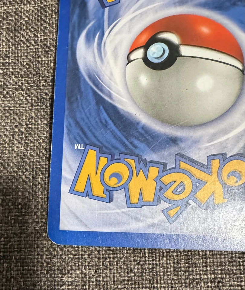 Charizard Pokémon TCG Base Set II #4 Holo Rare Card 4/130 - Image 4 of 4