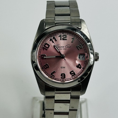 Kenneth Cole Damenuhr 31 mm lila Zifferblatt silberfarben Datum neue Batterie 6" - Bild 2 von 10