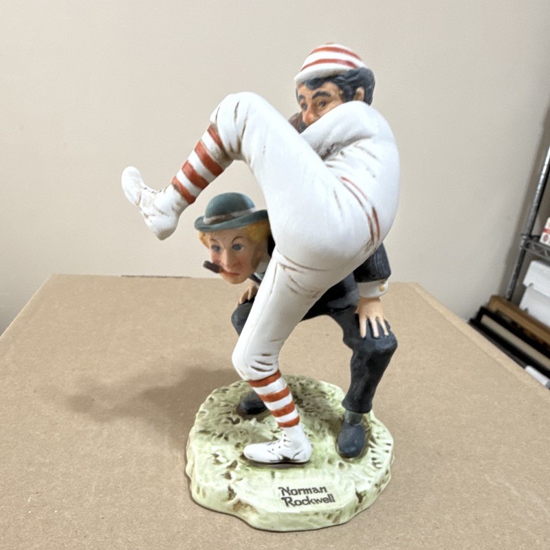 Dave Grossman Norman Rockwell “100 Years of Baseball” ceramic figurine