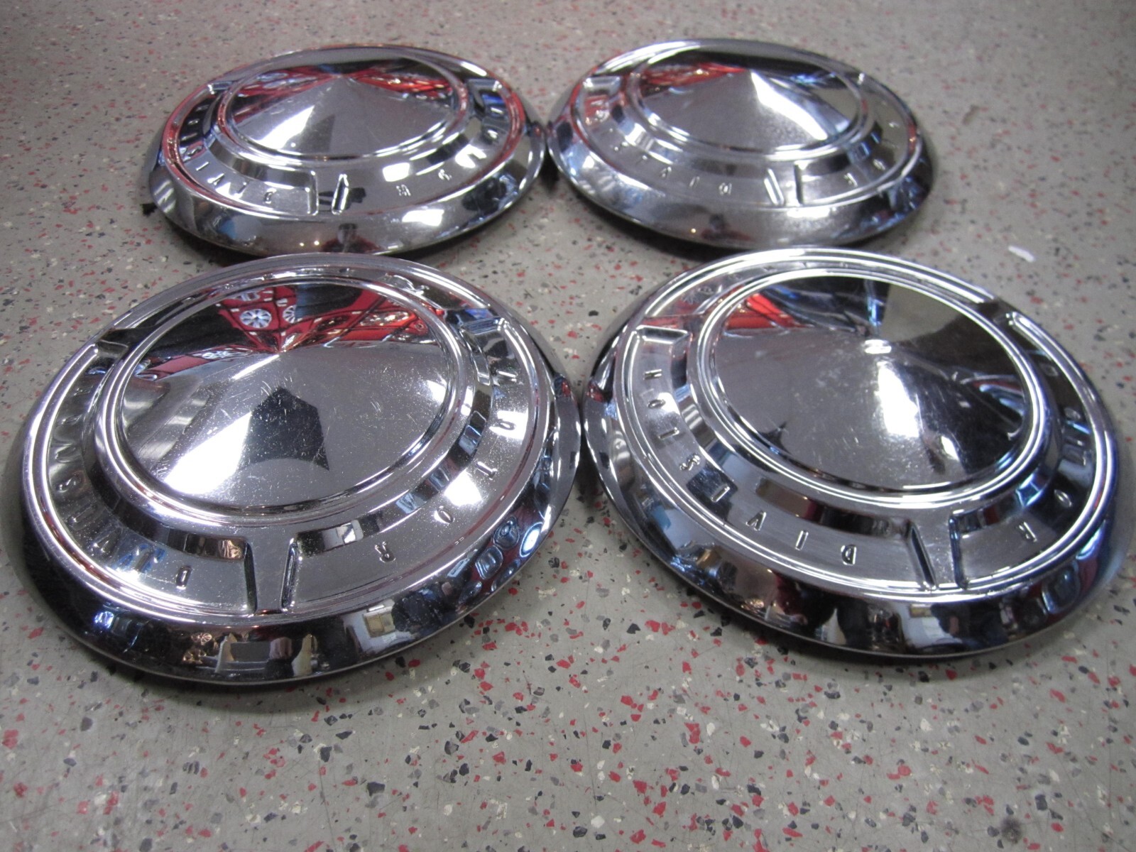 Set (4) OEM 19611966 Pontiac Vintage Dog Dish Poverty Hubcaps 9.75" 8.0" Mount eBay