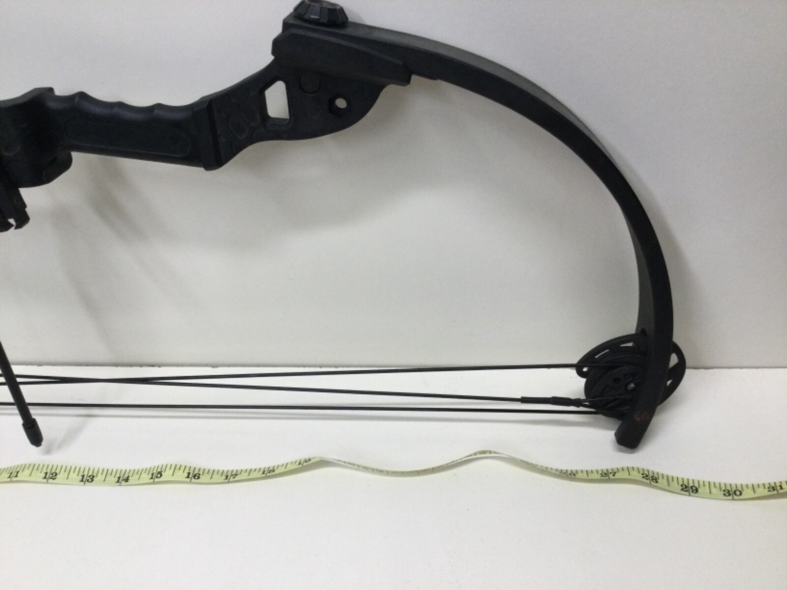 Youth Compound Bow Tomcat Green And Black Bow Hunting