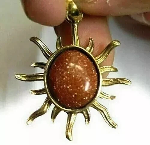 MOHINI Vashi Attraction Pendant: Harness Powerful Mind Control and Love Hypnosis