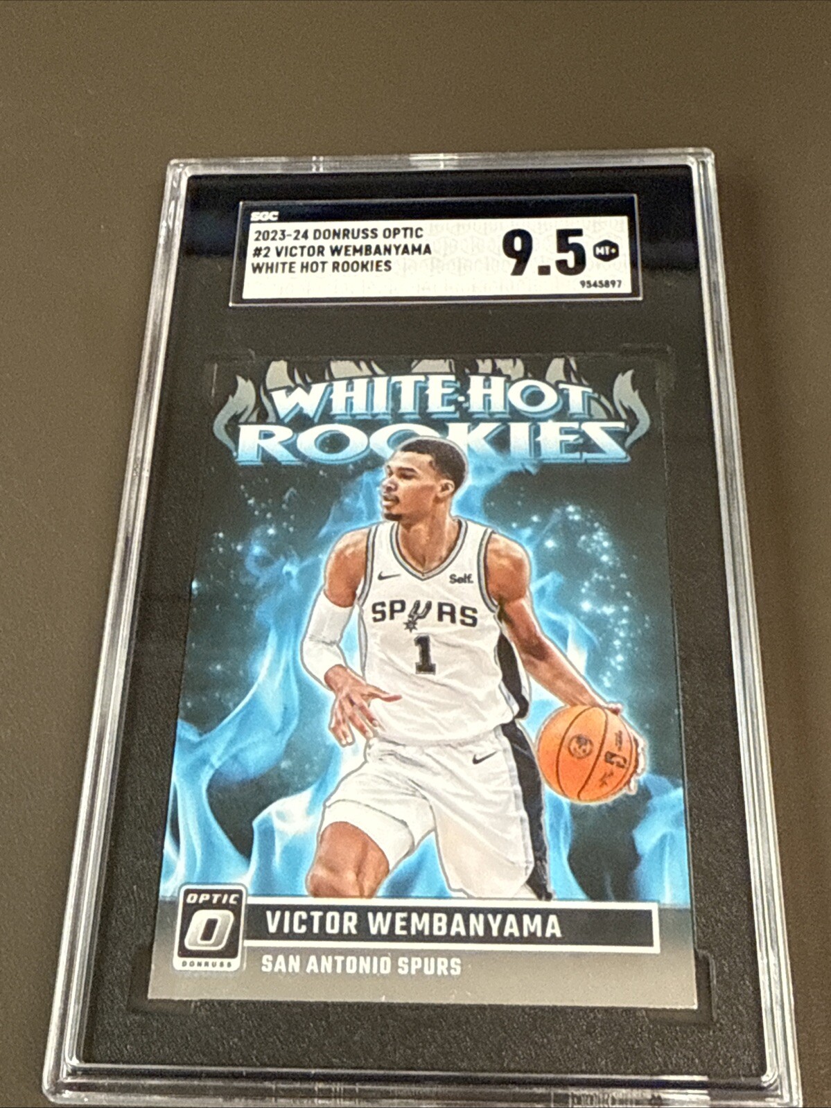 2023-24 Donruss Optic Victor Wembanyama White Hot Rookies #2 SGC 9.5