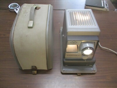 GFA REFLECTA DIAMATOR SLIDE PROJECTOR WITH AGFA AGOMAR LENS