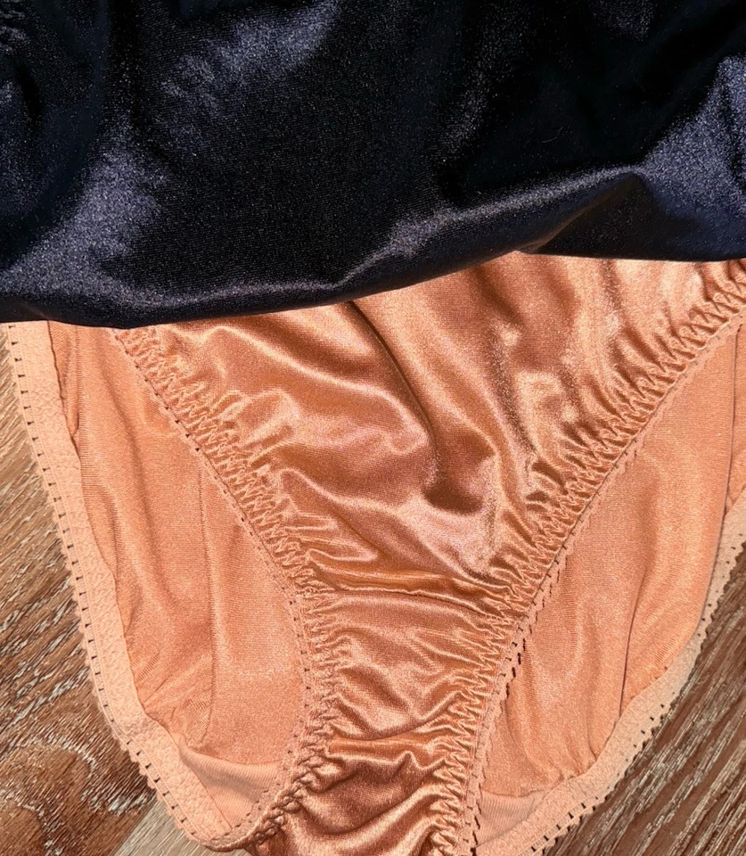 Ropa interior Vanity Fair radiante para mujer de corte alto bragas 3 pares mezcla de nailon (A) ~ 5XL Foto 2 de 4