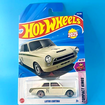 HOT WHEELS 2025 LOTUS CORTINA WHITE 213/250 HYW46 COMPACT KINGS