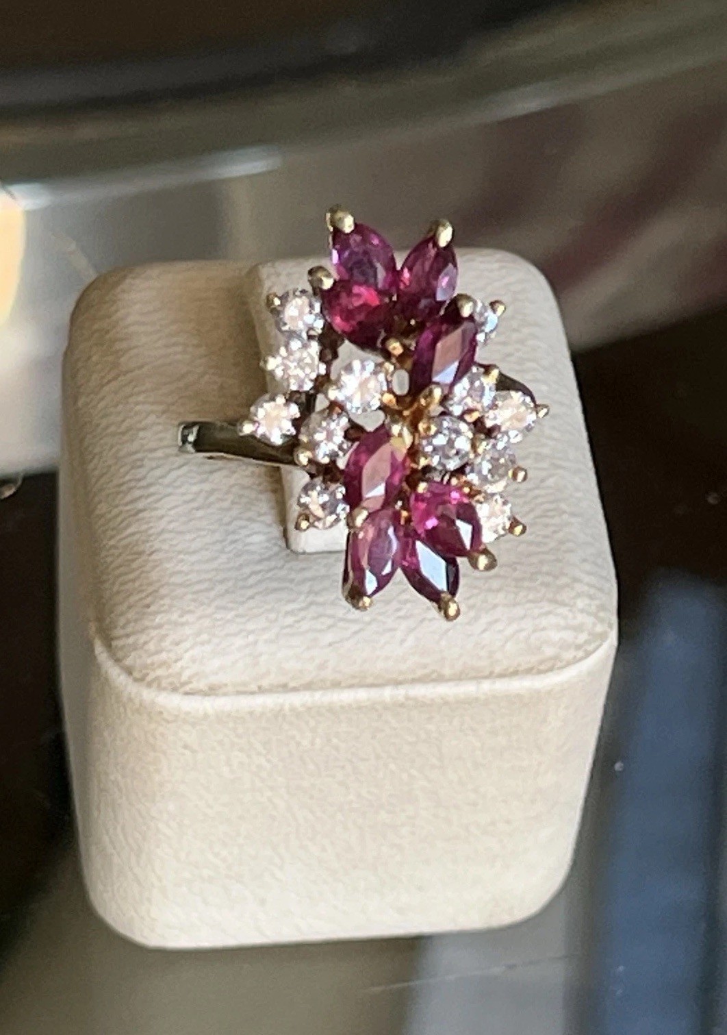 Stunning 14k Solid Gold Deco Ruby & Diamond Ring … - image 2