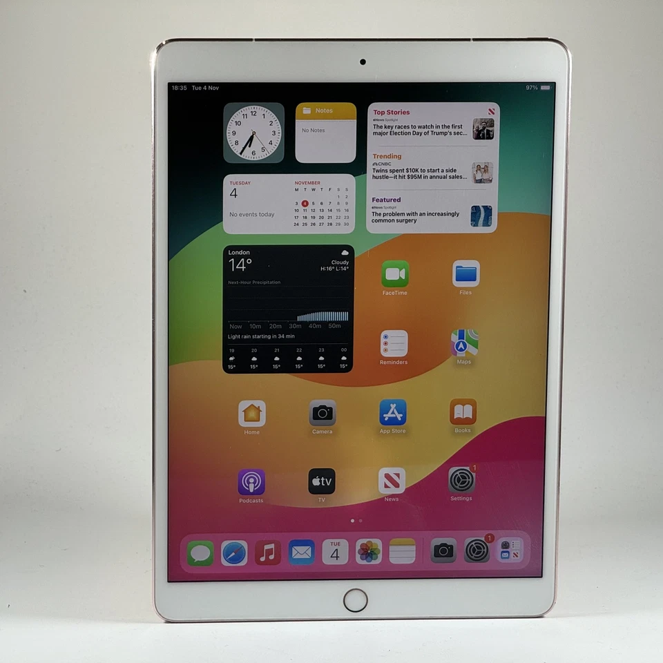 Apple iPad Pro 1st Gen 512GB Wi-Fi + 4G Unlocked 10.5 in Rose Gold Average 531 - Image 3 of 4