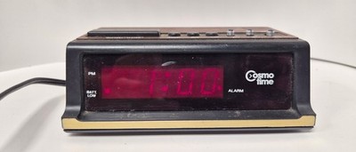 Vintage 1980's Cosmo Time Wood Grain Alarm Clock Model E909
