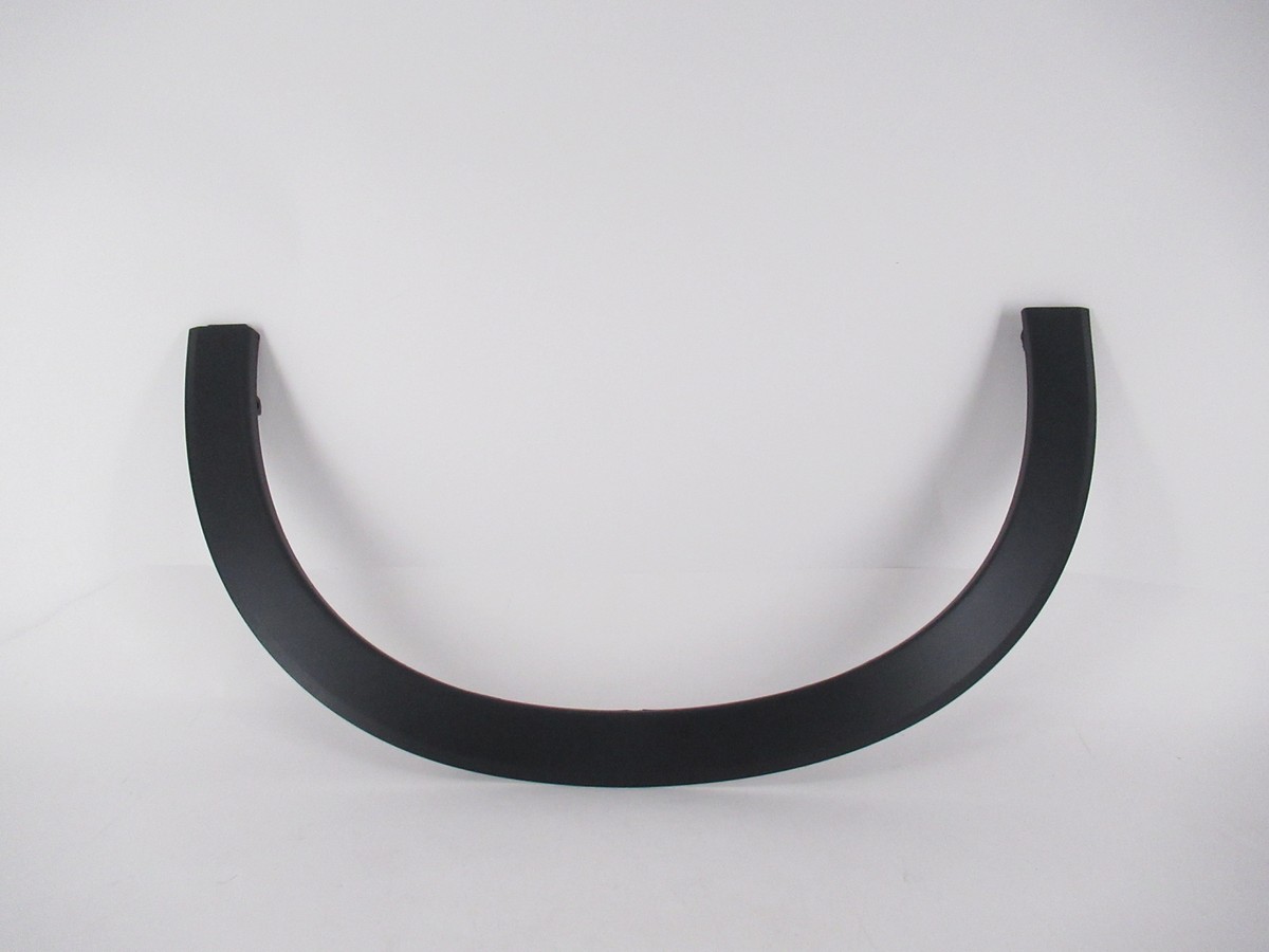 Genuine OEM Honda 74157-T7W-A01 Driver Front Wheel Arch Molding