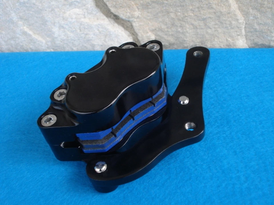 PALÇA DE FREIO PRETA PARA HARLEY DNA MIDWEST FXST & CHOPPERS GLIDE FRONT END 4 PIS - Imagem 2 de 2