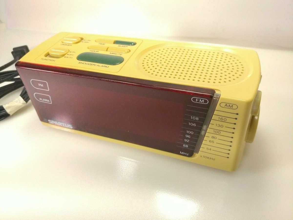 Spartus Alarm Clock Radio Model 0123