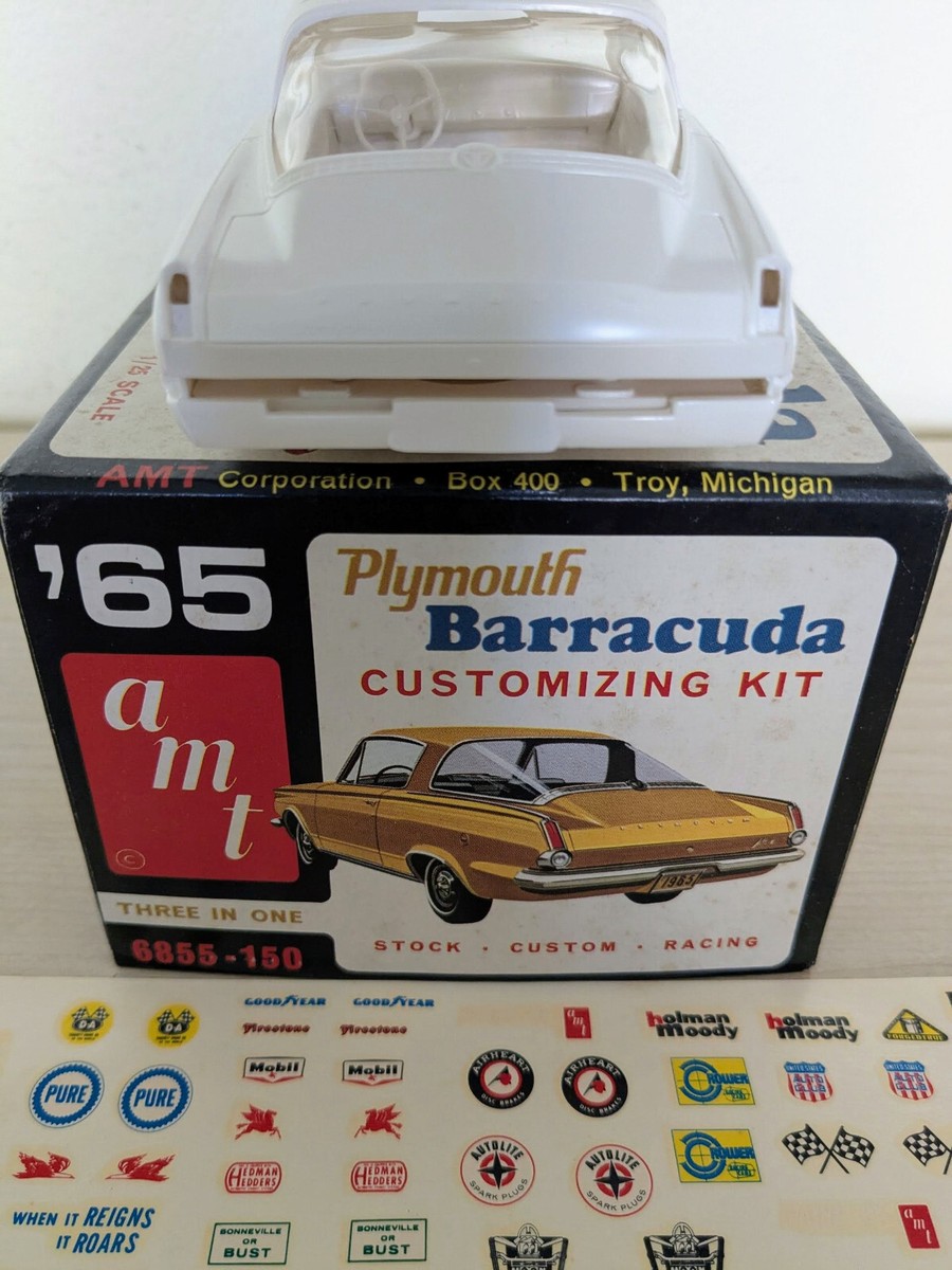 classic まとめ売り　おまけ付き RARE! *ORIGINAL VINTAGE AMT 1965 PLYMOUTH BARRACUDA KIT *COMPLETE