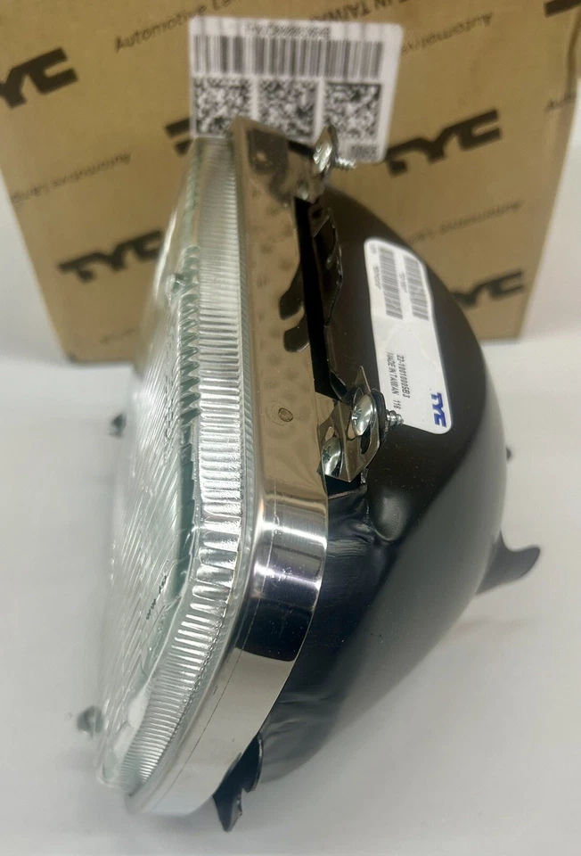 Conjunto de faróis 92-98 Chevy Trail Blazer Suburbano Regular TYC 22-1001 (cs) - Imagem 4 de 4