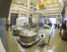 JAMES WEBB SPACE TELESCOPE MIRROR SEGMENTS NASA 2013 8.5X11 PHOTO