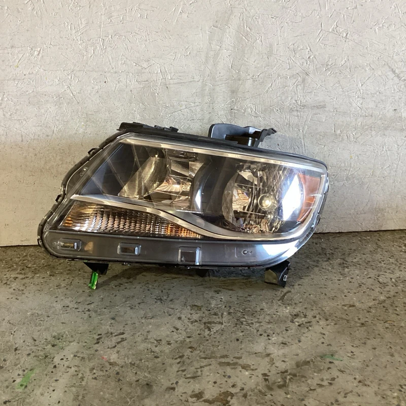 2015-2022 Chevrolet Colorado Left Lh Driver Side Headlight Used Oem