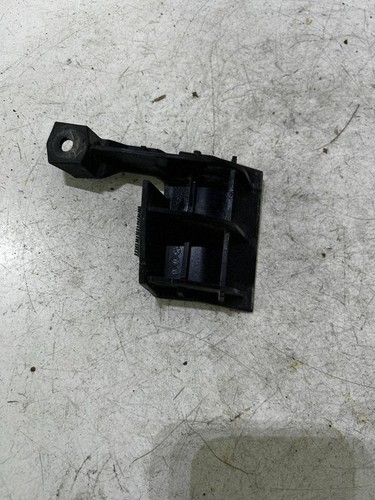 Side skirt trim
