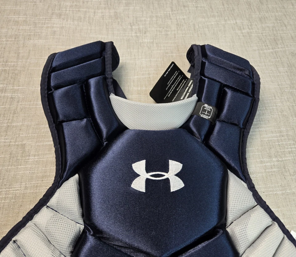 Protector de pecho Under Armour Victory Series Catcher 12-16 NOCSAE sin hombrera Foto 4 de 4