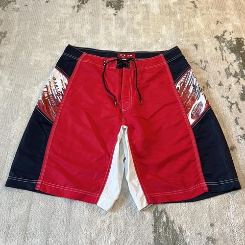 Vintage Oakley Software Board Shorts Men’s Size 38 Wax Comb Black & Red Logo Y2K - Picture 2 of 7