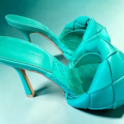 Bottega Veneta Green Intrecciato Padded Mule Heels 37.5 Square Toe