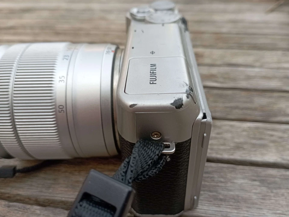 Cámara Fuji X-A10 con zoom Fujinon XC 16-50mm OIS - Imagen 3 de 4