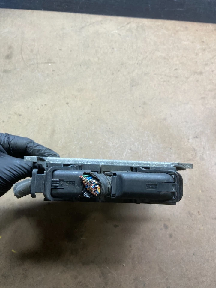 Nissan Armada QX56 2010 2011 5,6 L unidad de control del motor ECU ECM módulo M3359 DG Foto 2 de 4