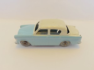 lesney hillman minx no 43