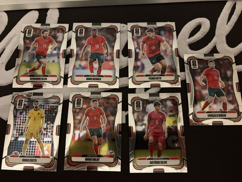 2026 Prizm FIFA World Cup Portugal Lot 7 Cards Base Soccer Cards + 9 Donruss