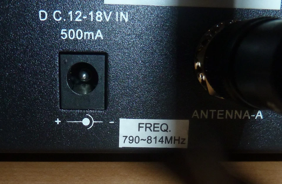 " LD Systems " WS 1000 Set mit WS 1000R2 Empfänger  2x Mikrofon + Sender ( 2 ) - Bild 4 von 4