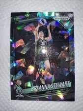 2025 WNBA Prizm Breanna Stewart Cracked Ice Prizm Card #26