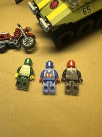 LEGO Marvel: Avengers: Captain America vs. Hydra (76017)