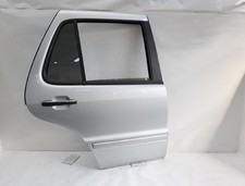 T&uuml;r hinten rechts Mercedes M-KLASSE W163 1637301605 Silber 02-2003