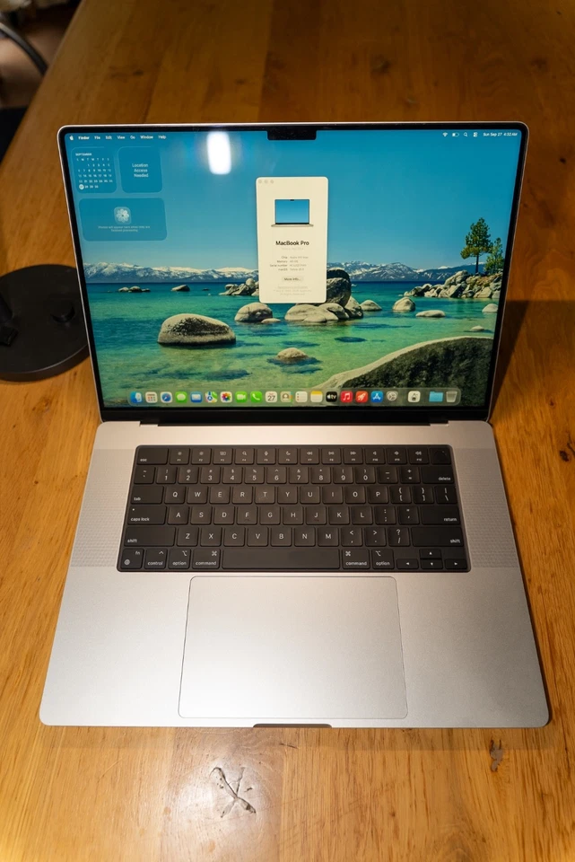 Apple MacBook Pro 16" M4 Max · 48GB · 1TB, Foto 2 von 5