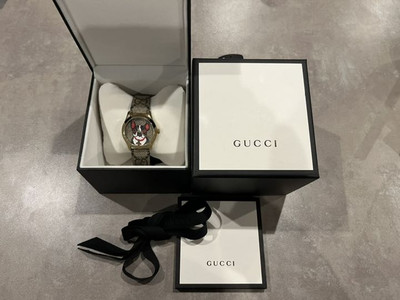 Gucci Analog Quartz Women Limited Edition Boston Terrier  display picture 3