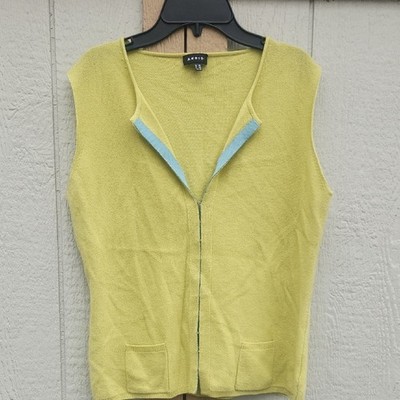 AKRIS Cahsmere Capsule Sweater Vest Luxury Old Money 10 Preppy Rich Mom Hamptons