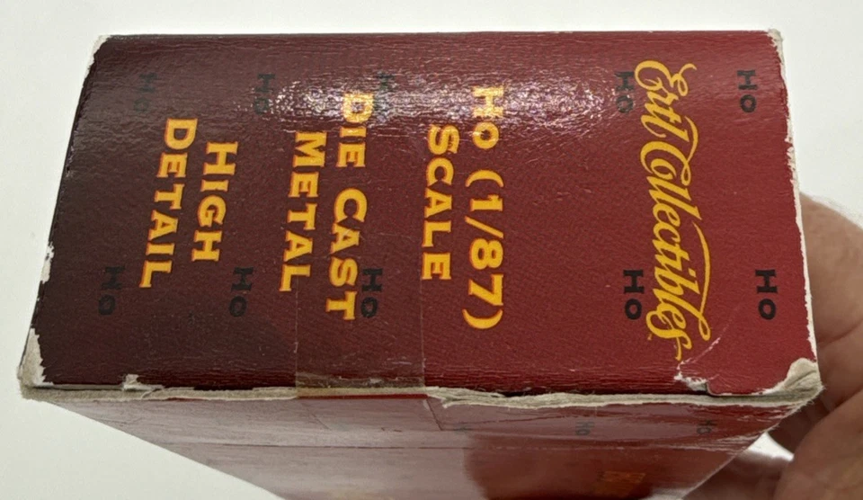 ERTL 4517 1948 Railway Express Agency PETERBILT WITH VAN TRAILER 1:87 SCALE New - Image 4 of 4