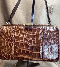 A Vintage Brown Alligator Handbag By Riviera In Very Good Condition 335 ￼