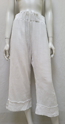 NWOT KAKTUS White Textured Cotton Crop Pants - Size M