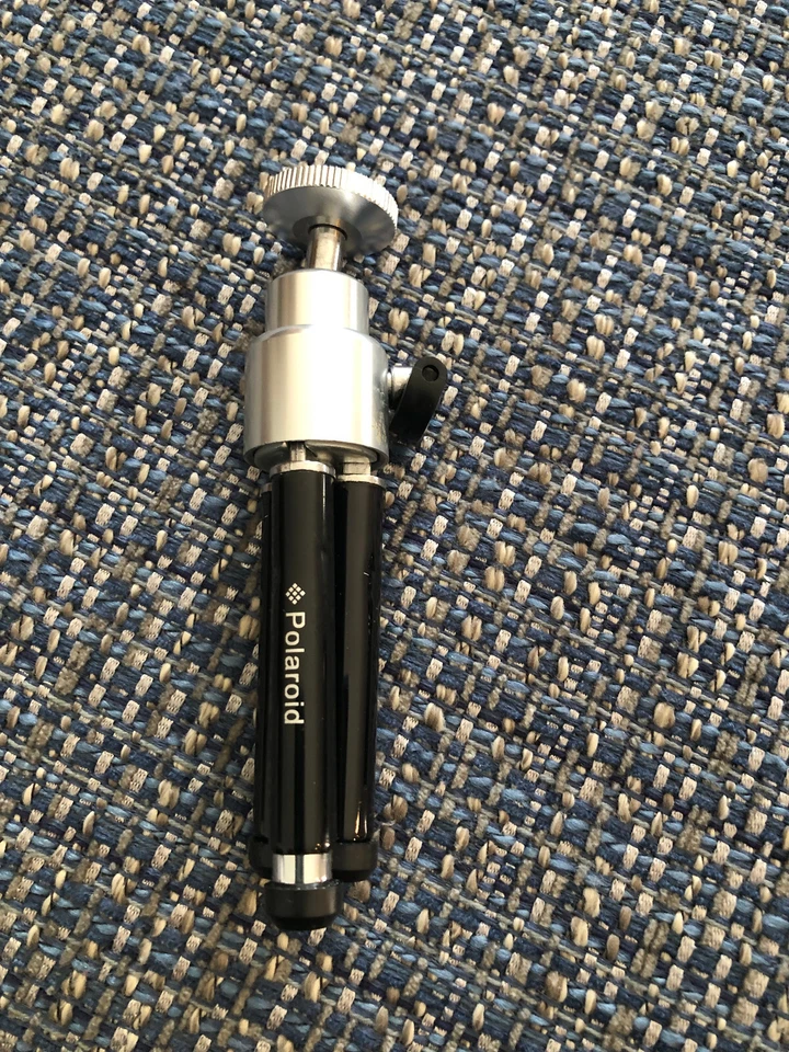 Polaroid Mini 8" Tripod Telescoping legs - Image 4 of 4