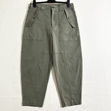 Banana Republic Women's Green Flat Front Cargo Pants Size 6 Petite