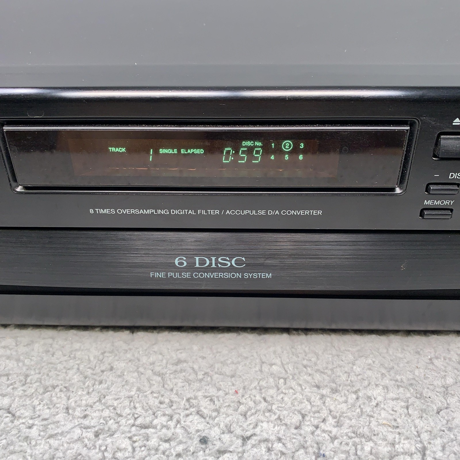 Vintage Onkyo DX-C211 6 Disc CD Changer Japan Audio Component Un-Tested As-Is