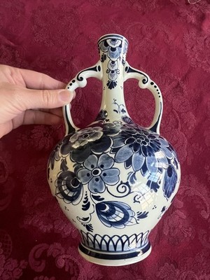 Delft Blue Handpainted Vase Vintage 10  Tall koninklijke goedewaagon Holland