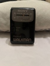 Vintage Walkman Sony SRF-39 FM/AM Radio With Belt Clip TESTED