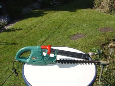 Bosch Elektro Heckenschere AHS 370mm Model 3-15
